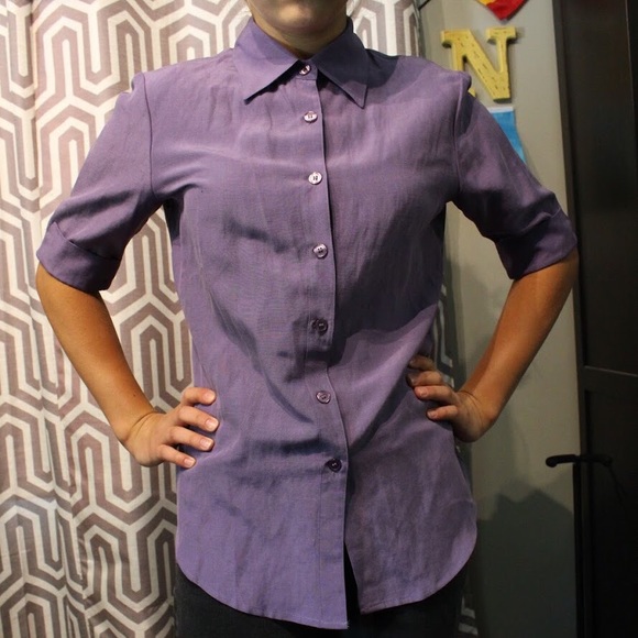 Stylish and classy button down - Picture 4 of 5